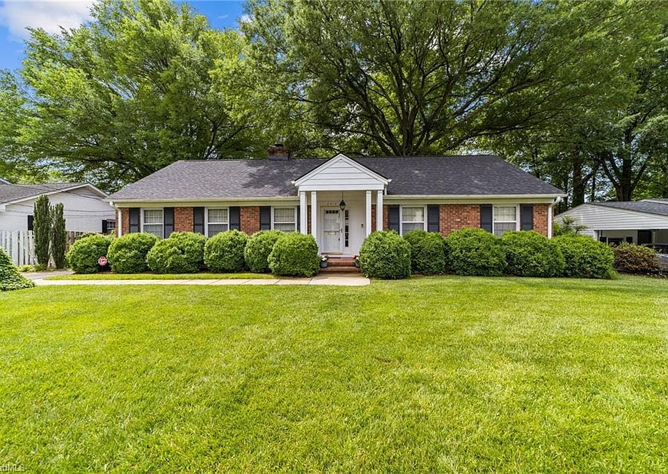 1st image of 2917 New Hanover Dr