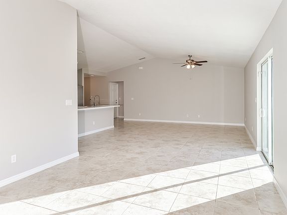 3rd image of 2110 Wagonwheel Ave SE