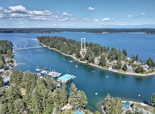 390 E Treasure Island Dr, Allyn, WA 98524