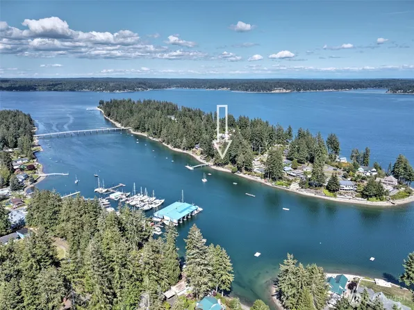 390 E Treasure Island Drive, Allyn, WA 98524