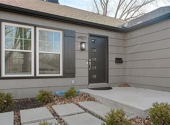 2nd image of 4907 Mohawk Dr