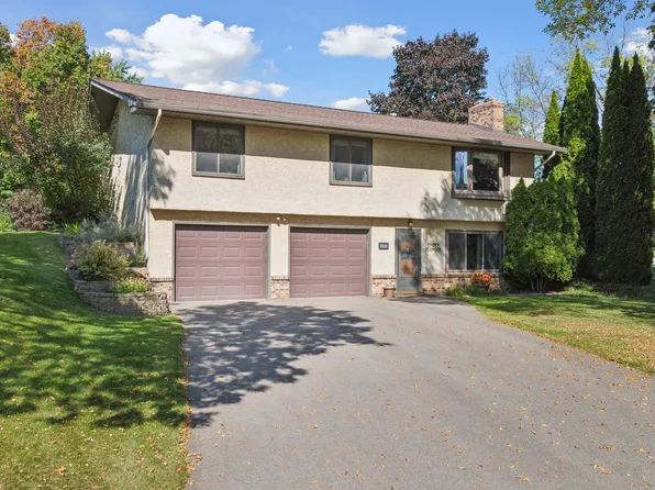 8860 Hilltop Dr, Saint Bonifacius, MN 55375