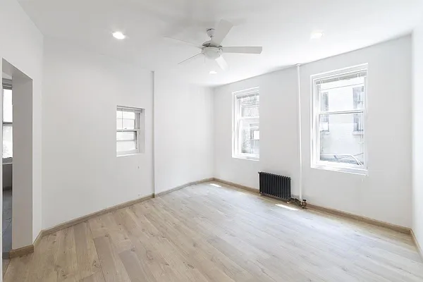 Rented by Compass | media 7