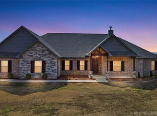 795 Blue Bird Ln, Pryor, OK 74361