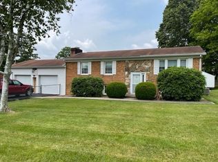 110 Munich Ct, Beckley, WV 25801