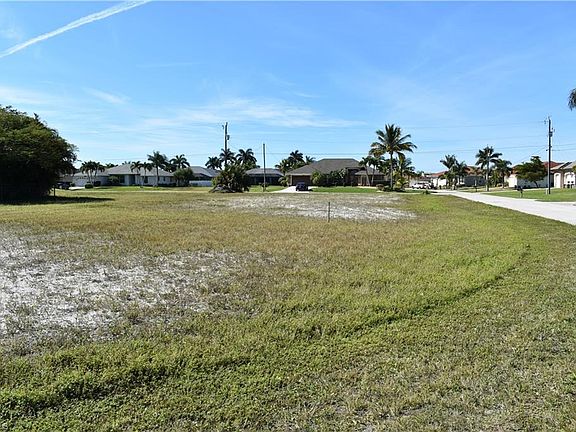 4th image of 3020 SW 27th Pl