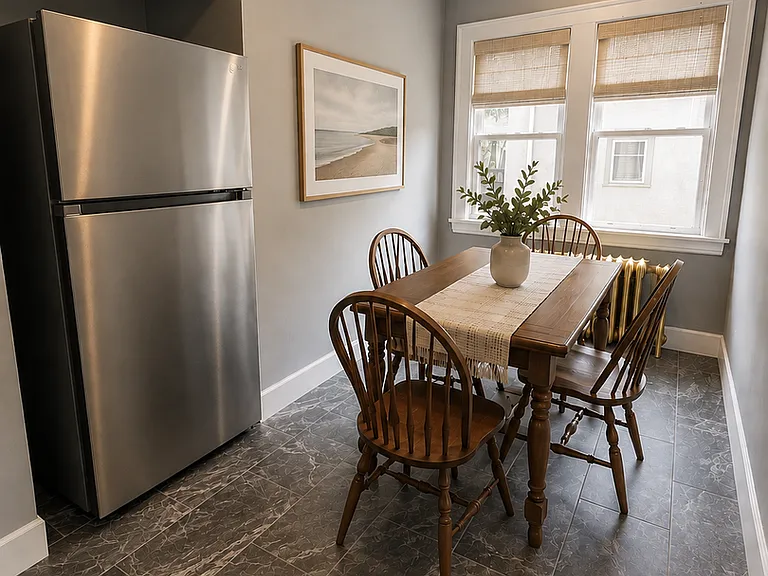 807 West 25th Street — Photo 6