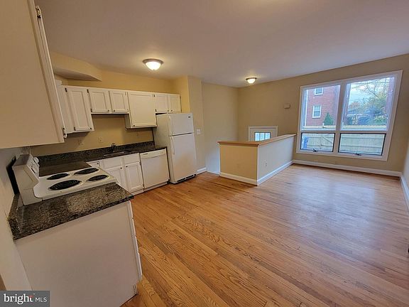 4th image of 431 E Luray Ave