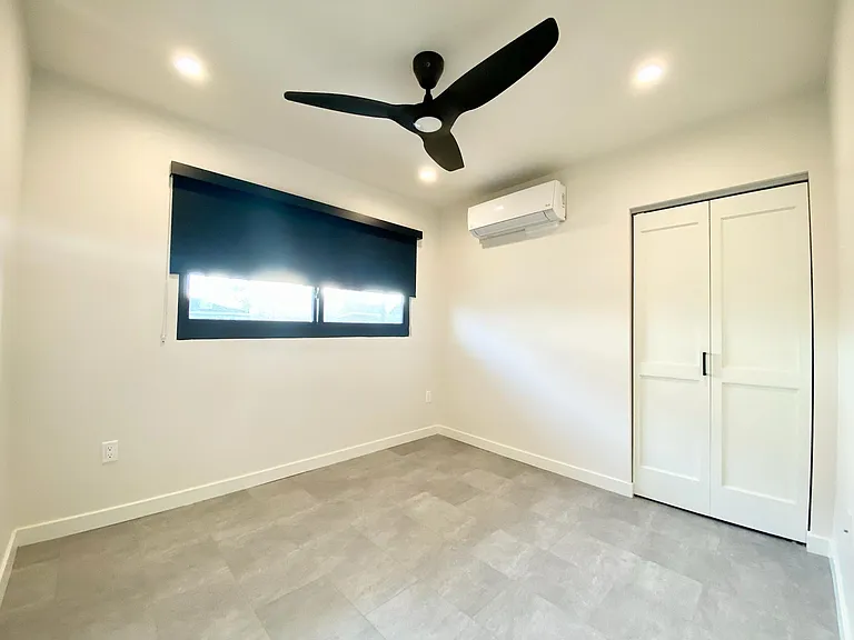 810 Devon Ct #810 — Photo 11