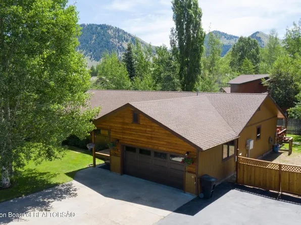 3008 Rangeview Dr, Jackson, WY 83001