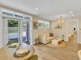 14 Crossman Pl, Huntington, NY 11743