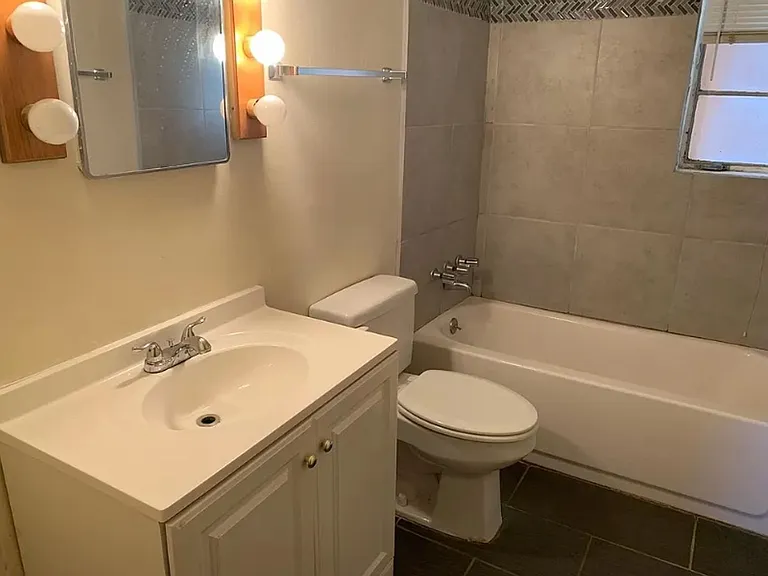2332 Hoffman Dr NE — Photo 3
