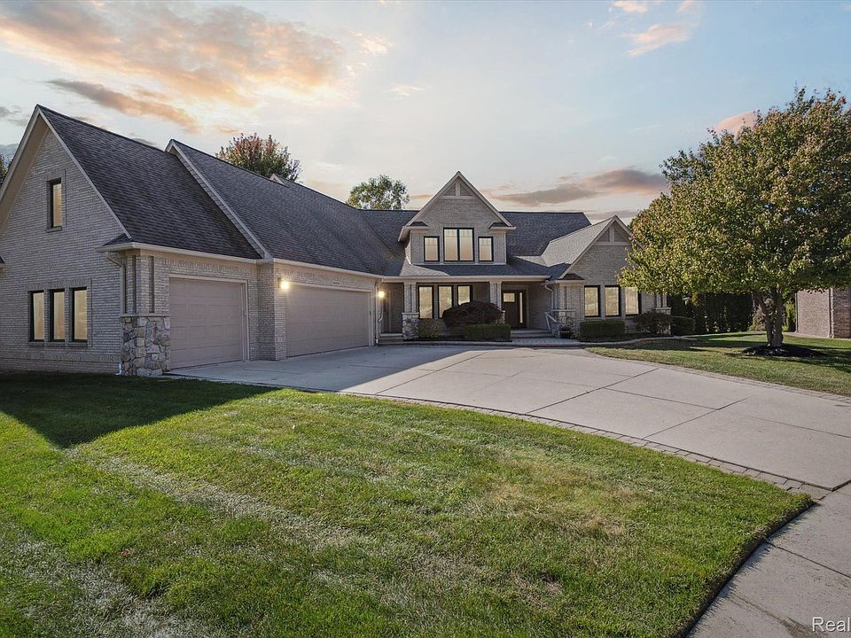 1st image of 34409 Zachary Ct