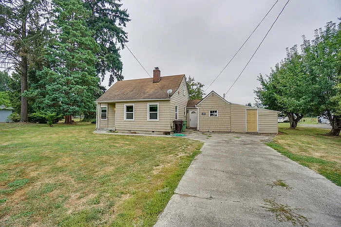 2525 34th Ave photo 1