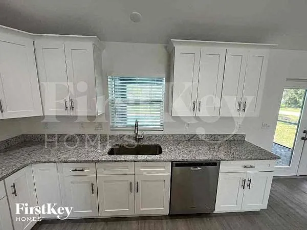 7411 Wycliff Dr — Photo 6