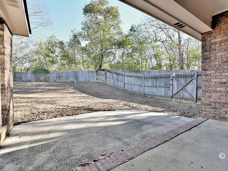 6384 Blanchard Ct — Photo 22
