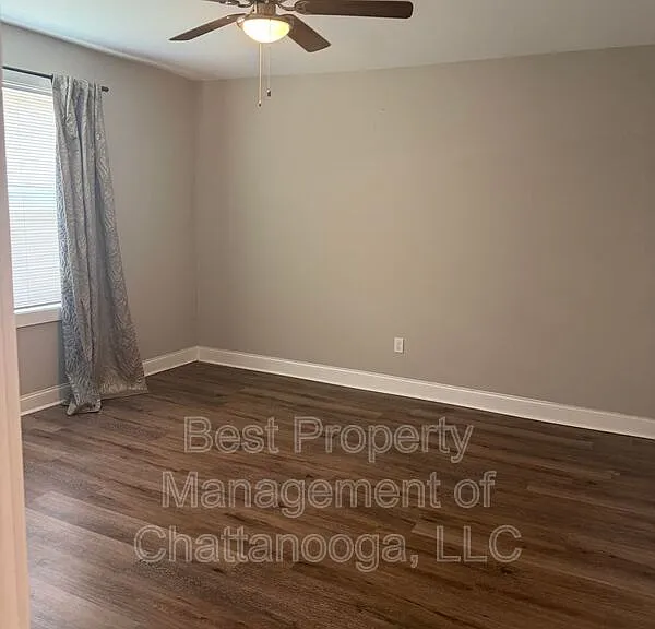 5325 Lee Ave — Photo 4