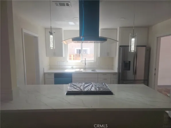 1072 Amber Ln, Lake Elsinore, CA 92530