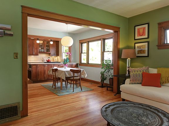 4th image of 437 E Harrison Ave