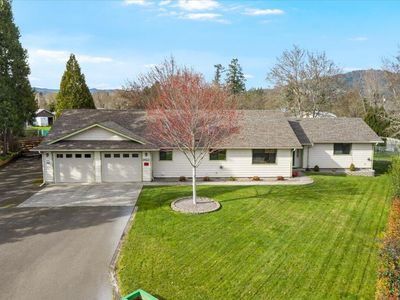 1422 Wineteer Ln, Grants Pass, OR, 97527