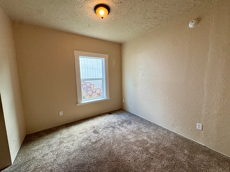 934 Cascade Ave — Photo 15