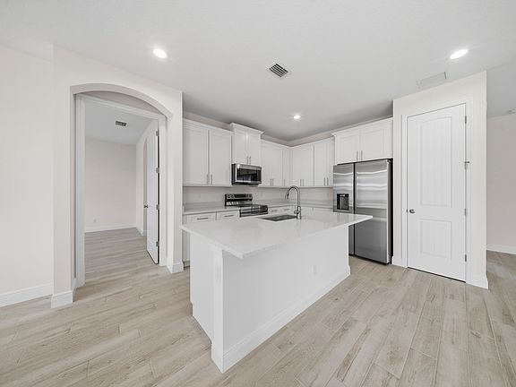 4th image of 7609 Santa Clara Boulevard