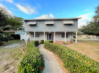 1000 Chinaberry Rd, Clearwater, FL 33764