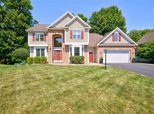 1552 Fallen Leaf Ter, Webster, NY 14580