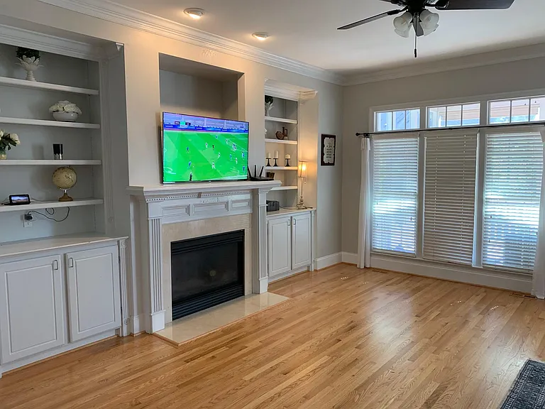 208 Lord Levens Ln — Photo 5