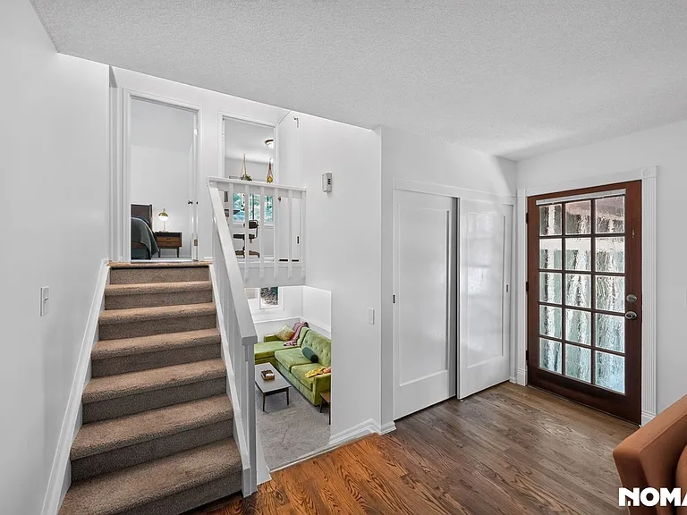 15652 E Jefferson Ave — Photo 6