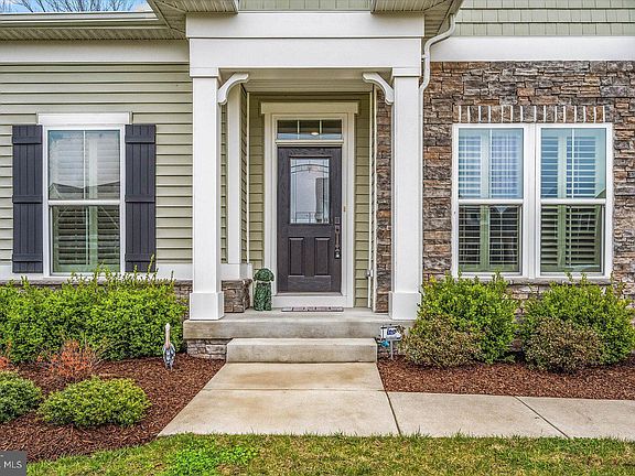 2nd image of 31658 Topsail Dr