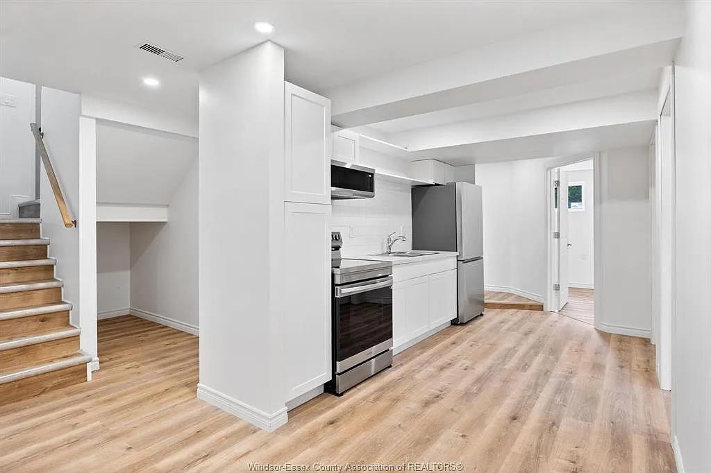 2 bed, $1,785 — Photo 2
