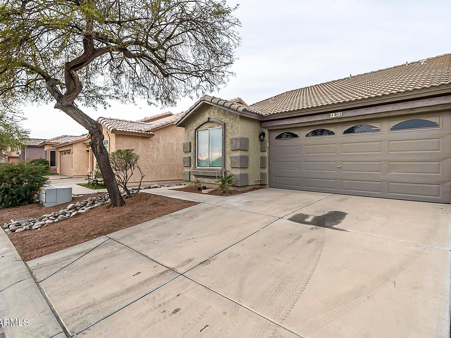 2 bed, 2.0 bath, 969 sqft, $1,950 — Photo 4