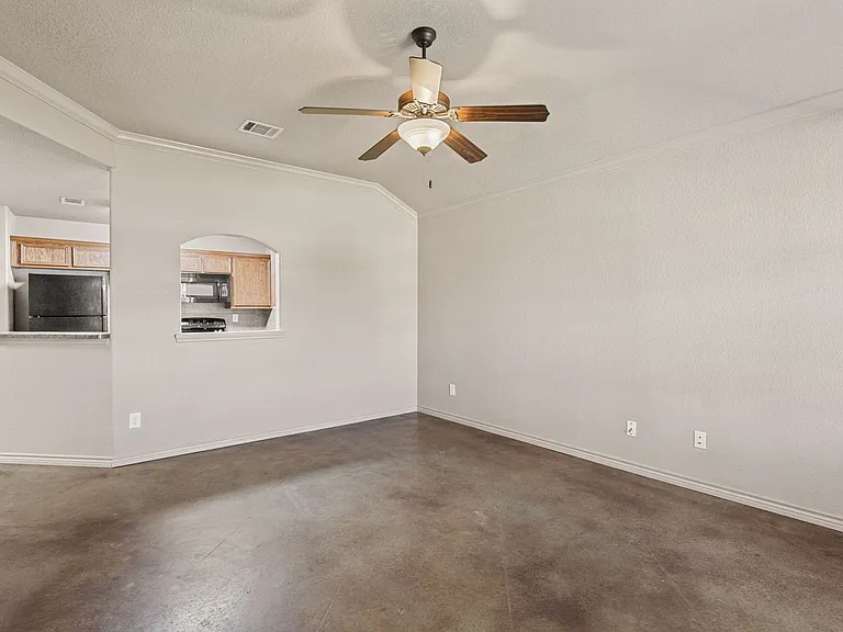Pm1-Temp609 W Karey Dr — Photo 3
