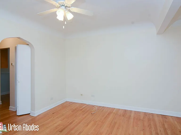 2922-922 N Sacramento Ave #1 — Photo 9