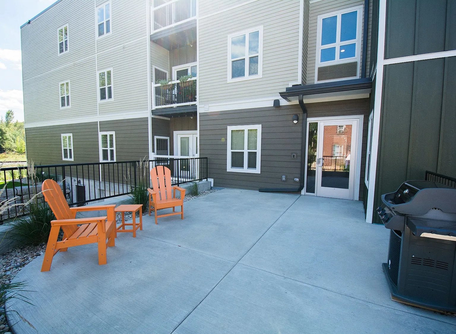 Zander Place — Photo 2