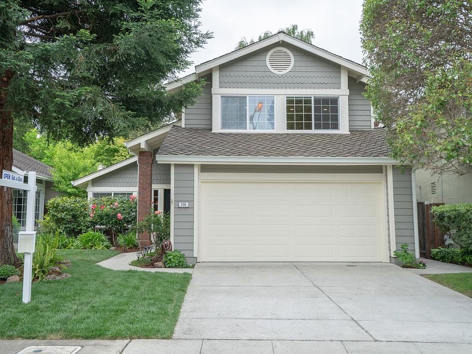 1st image of 208 Yarborough Ln