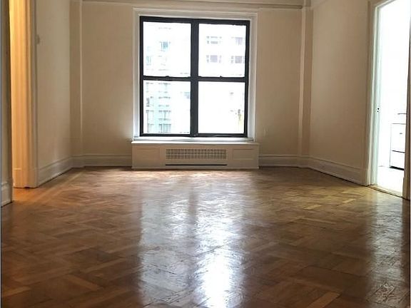 3rd image of 105 W 55th St APT 2B
