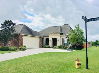 16513 Anna Belle Dr, Prairieville, LA 70769