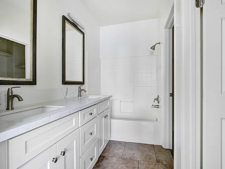 7733 Hess Pl #3 — Photo 9