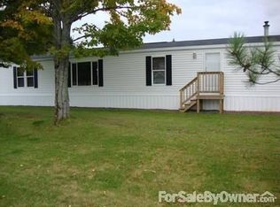 49 Fort St, Mars Hill, ME 04758