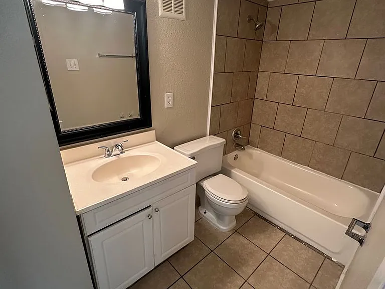 6772 Quail Hollow Ct — Photo 6