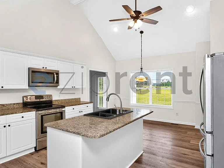 720 Rock Springs Rd — Photo 26