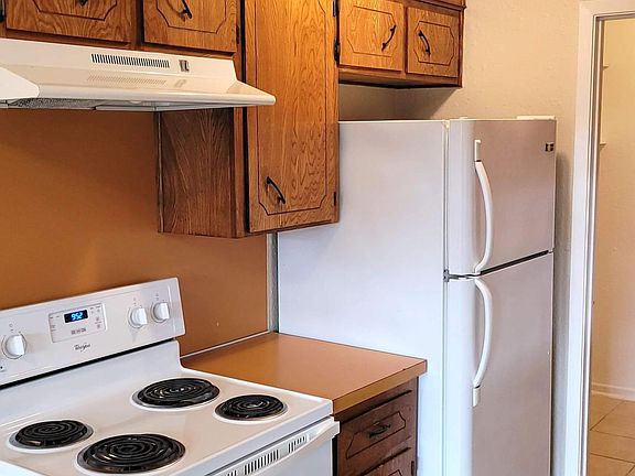 2nd image of 3701 Hereford Ln #4