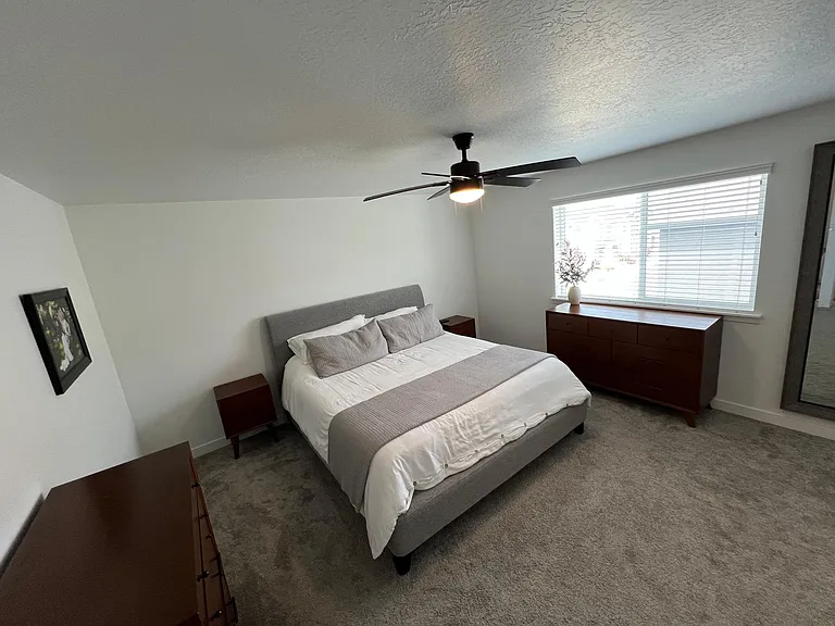 1062 W Coyote Gulch Way — Photo 9