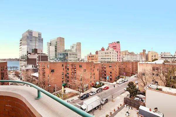 Sold by Town Residential | media 8