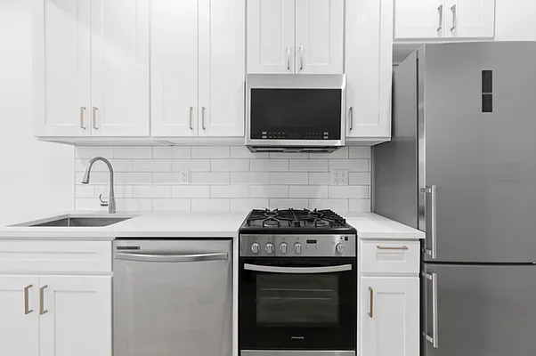 Rented by Compass | media 9