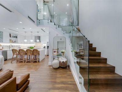 888 S Douglas Rd #115, Coral Gables, FL, 33134