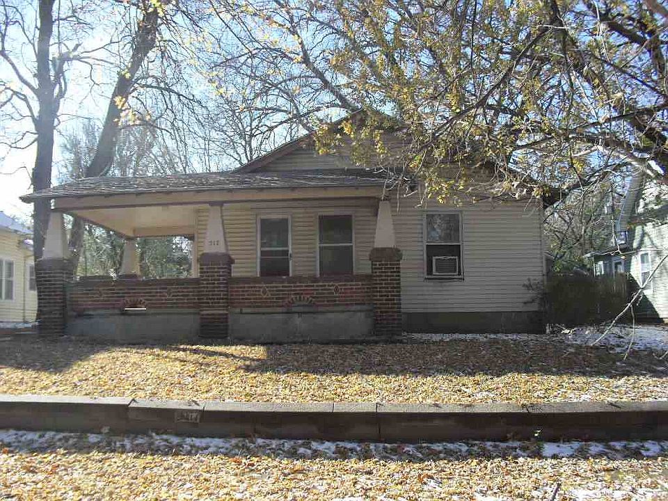 1st image of 517 N C St