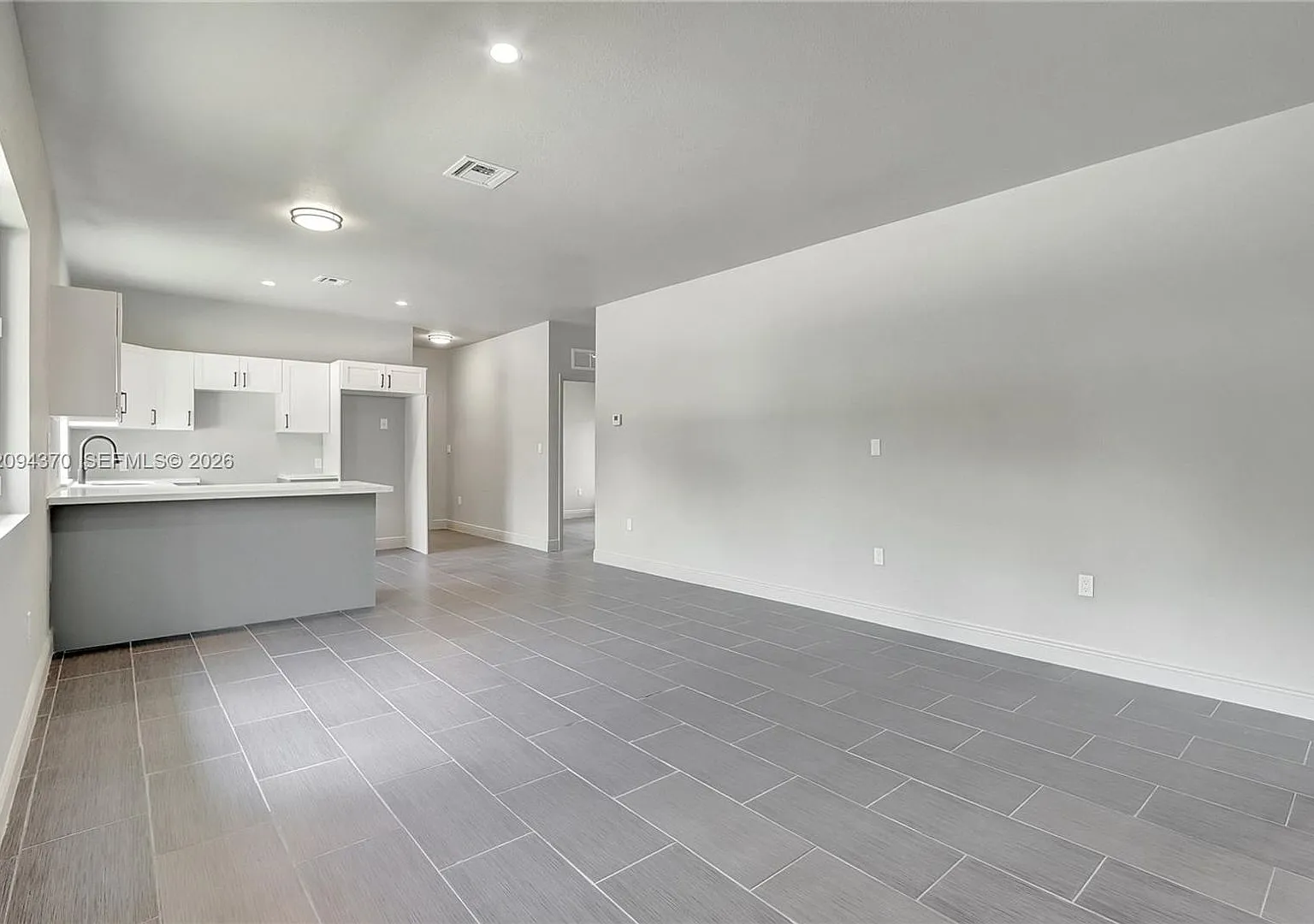 707 NW 2nd Terrace -, Pompano Beach, FL 33060 - 5608 — Photo 2